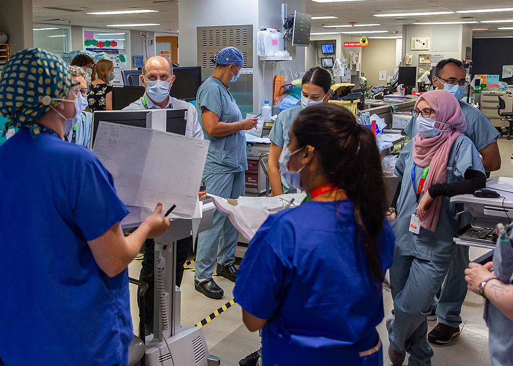 Mount Sinai Hospital’s ICU team