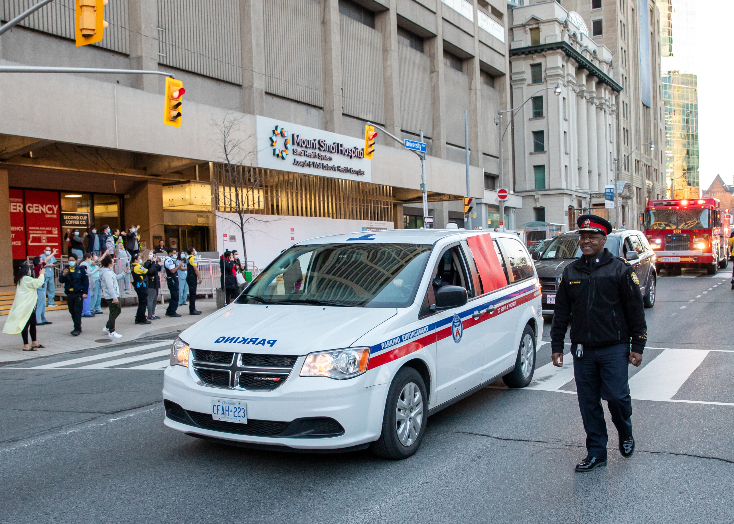 Emergency services show gratitude for health care workers