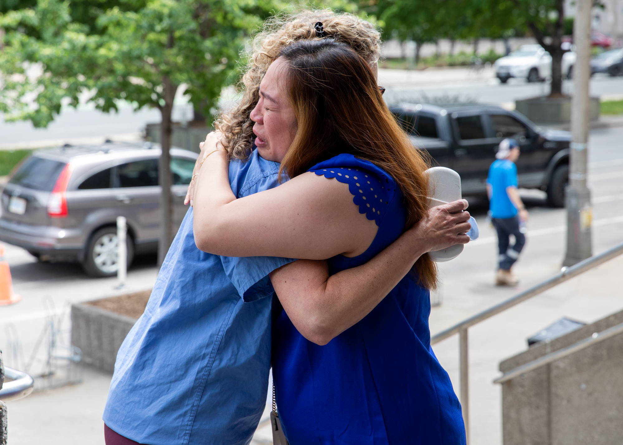 Janice reunites with members of her care team at Mount Sinai