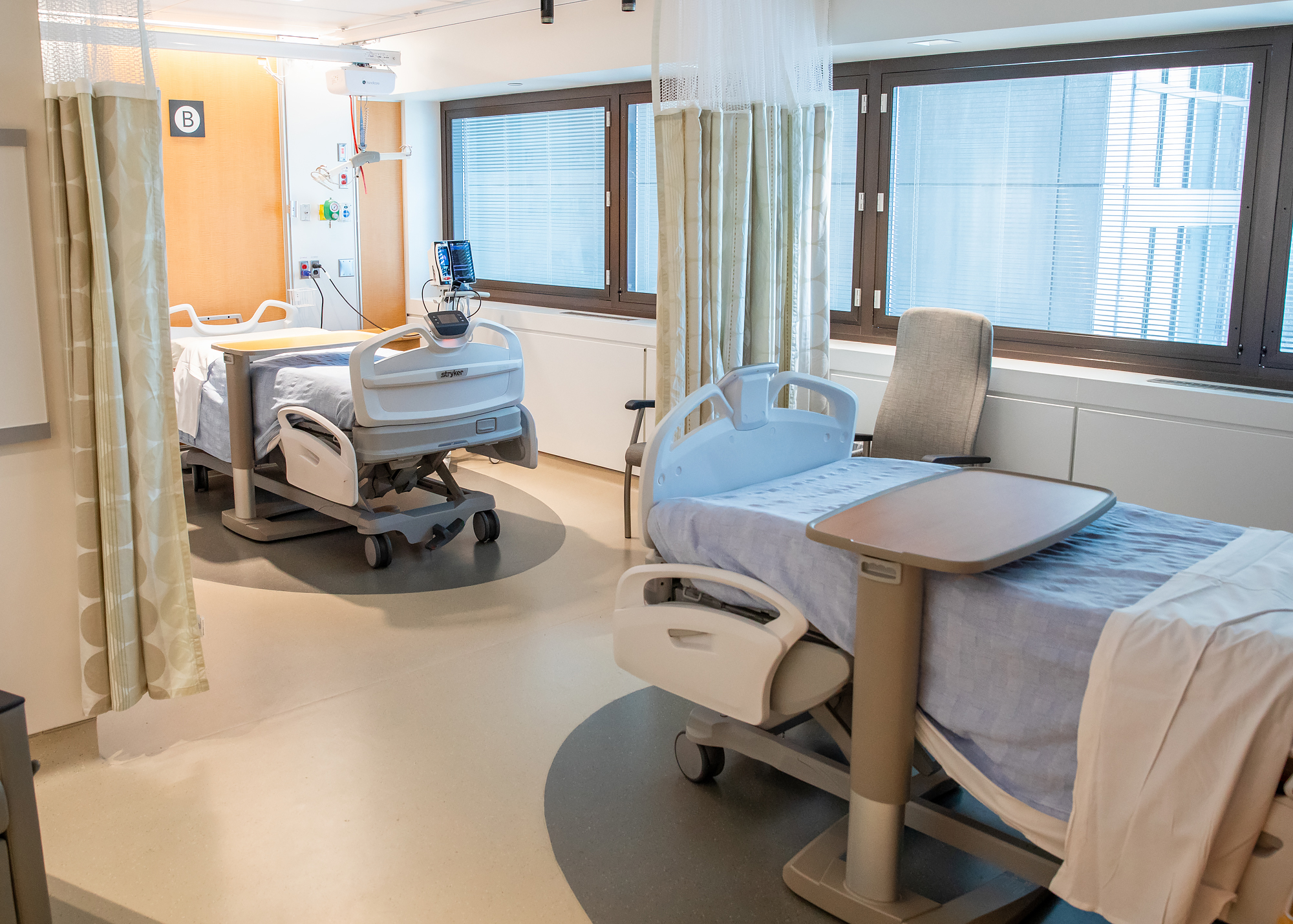 A patient room at Mount Sinai Hospital